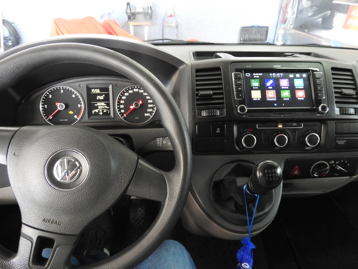 VW Transporter American Legend AMC 806.jpg
